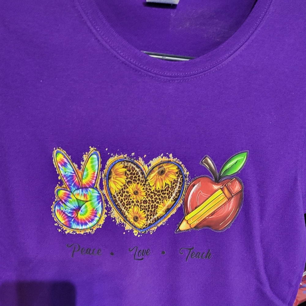 Ladies scoop neck shirt